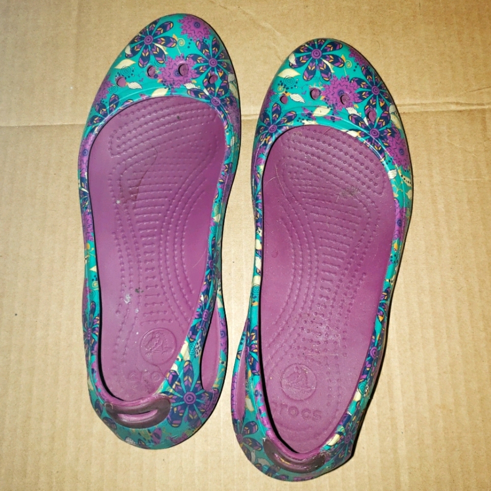 Crocs ballet flats floral size 8